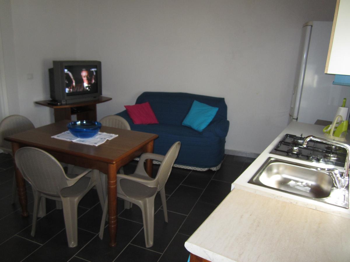 Casa Vacanze Daisy ترابيتو المظهر الخارجي الصورة